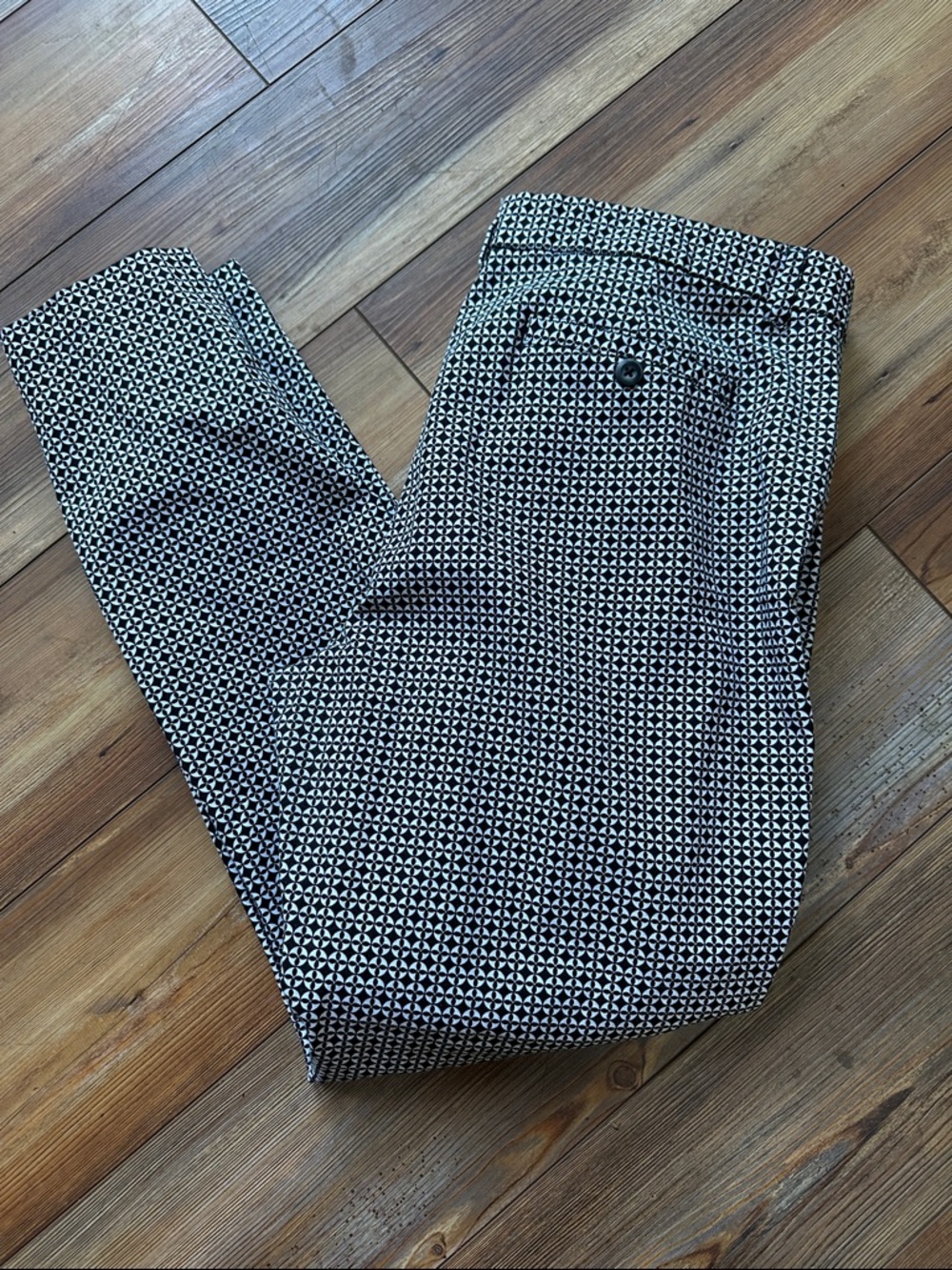GAP Black & White Geo-Pattern Chinos